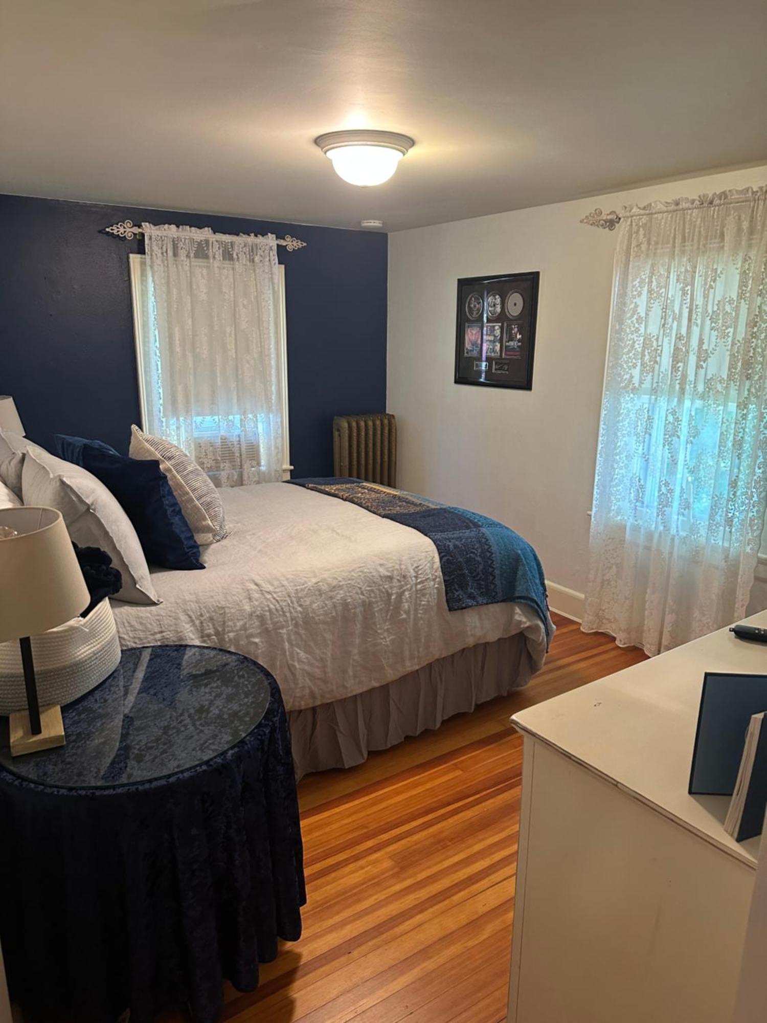 The Inn At Richmond Room photo