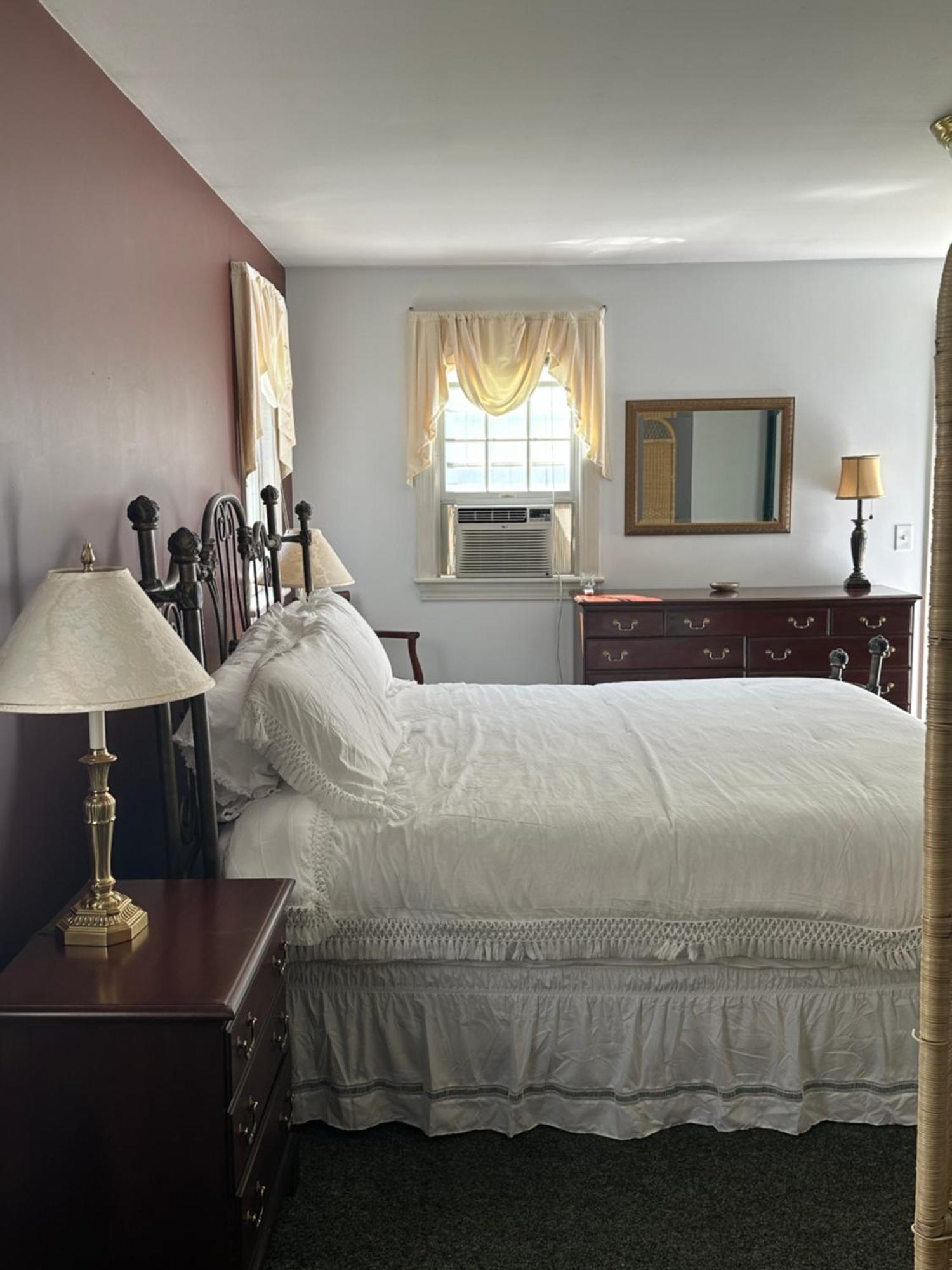 The Inn At Richmond Room photo
